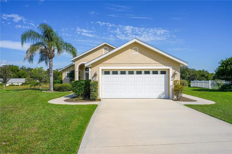 90 GOLFVIEW CIRCLE home for sale in Twin Lakes Estates