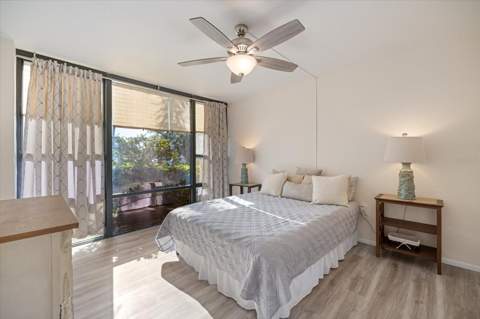 612 Bird Bay Drive #118, Venice FL - photo 7 of 31