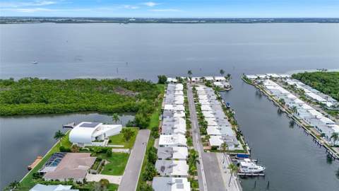 845 Spanish Drive #845, Longboat Key FL - photo 11 of 58