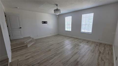 10422 Glen Willow Lane, Tampa FL - photo 20 of 46