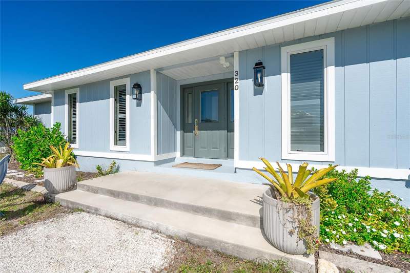 4 bedroom Single Family Residence at 320 Anchor Row, Cape Haze, Placida — photo 4