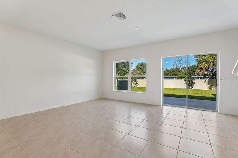 3 bedroom Townhouse at 524 Pine Ridge Court, Reserve At Forest Lake, Lake Wales — photo 4
