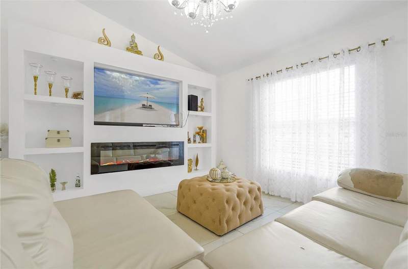 4 bedroom Single Family Residence at 363 Buttonwood Drive, Bvl Unit 7 4th Add, Kissimmee — photo 4