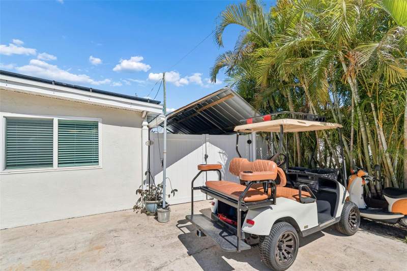 3 bedroom Single Family Residence at 11949 102ND STREET, ORANGE LAKE VILLAGE, LARGO — photo 3