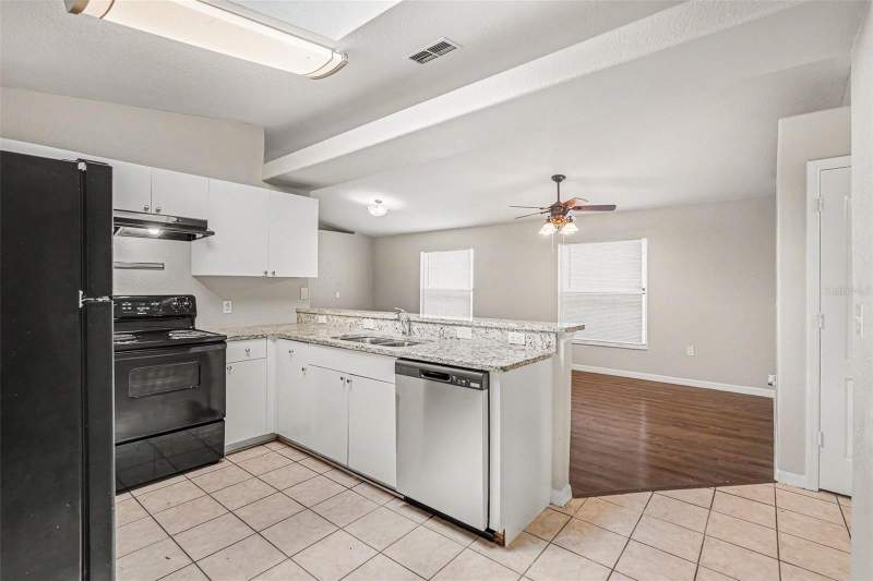 3 bedroom Single Family Residence at 23110 Dover Drive, Lake Padgett Estates East, Land O Lakes — photo 4