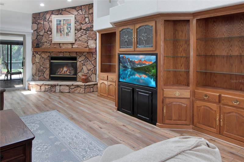 3 bedroom Single Family Residence at 34205 Park Lane, Silver Lake Estates, Leesburg — photo 2
