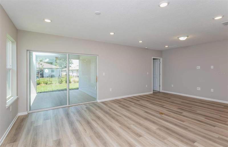 4 bedroom Single Family Residence at 3831 Benham Rise Road, Caldera Phase 5, Spring Hill — photo 4