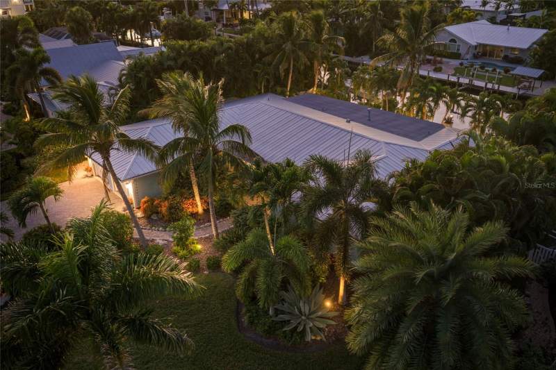 3 bedroom Single Family Residence at 520 72nd Street, Bay Palms Add, Holmes Beach — photo 4