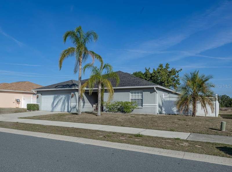 4 bedroom Single Family Residence at 1015 Highland Crest Circle, Highland Crest Ph 02, Lake Wales — photo 2