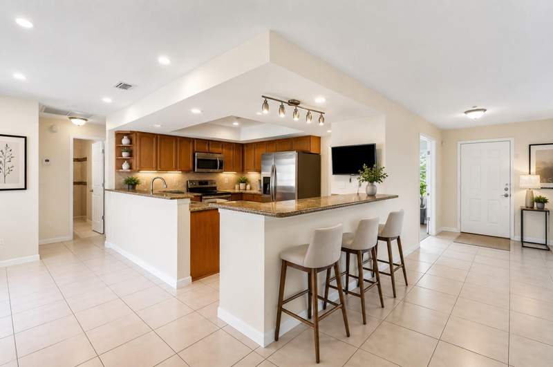 4 bedroom Single Family Residence at 8904 W Flora Street, Byars Heights, Tampa — photo 4
