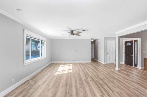 8404 Blackstone Court, Tampa FL - photo 11 of 36