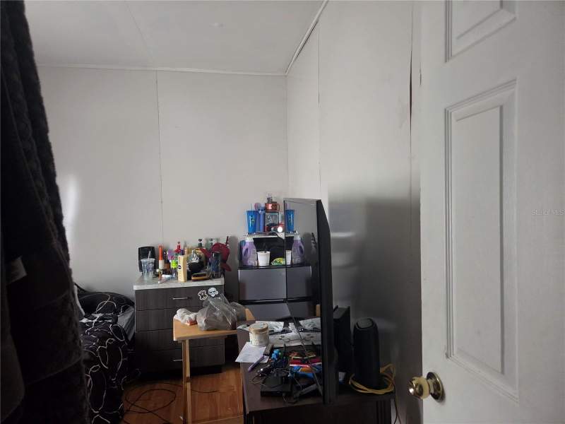 3 bedroom Single Family Residence at 2340 Water Street, Midway, Sanford — photo 5