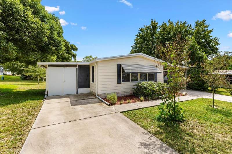 2 bedroom Manufactured Home at 1019 Ann Avenue, The Villages, The Villages — photo 2