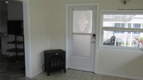 102 Newcastle Boulevard, Haines City FL - photo 7 of 38