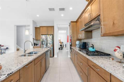 15161 Canoe Place, Winter Garden FL - photo 13 of 67