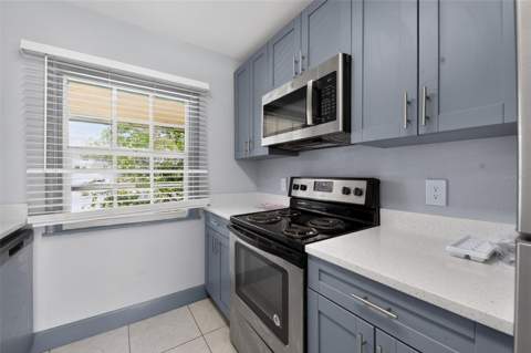 5005 Stolls Avenue, Tampa FL - photo 21 of 40