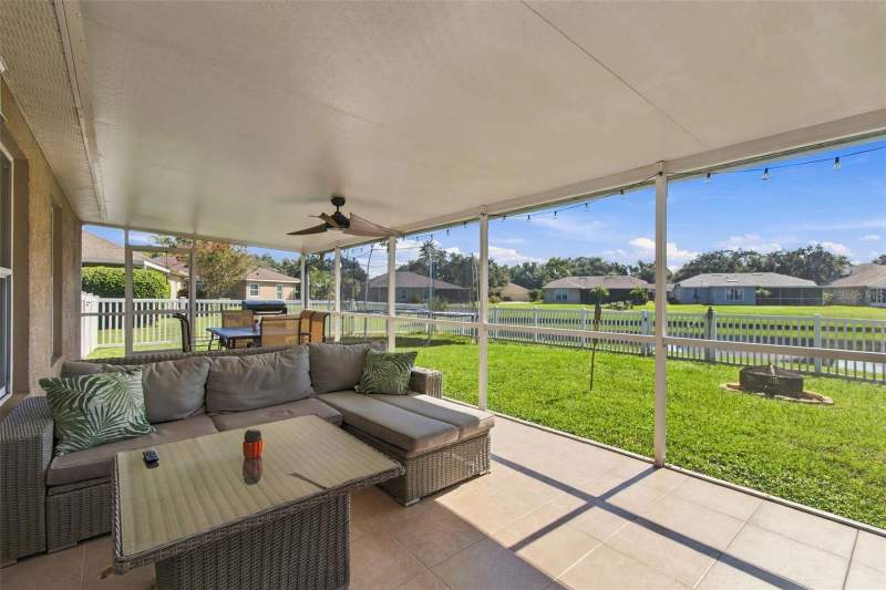 4 bedroom Single Family Residence at 11415 Walden Loop, Kingsfield Lakes Ph 2, Parrish — photo 2