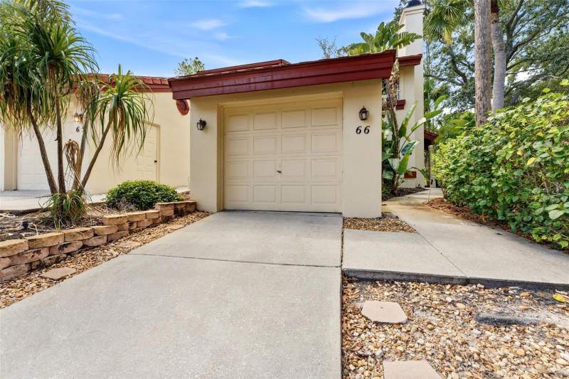 2 bedroom Townhouse at 3460 Countryside Boulevard #66, Countryside Woods, Clearwater — photo 2