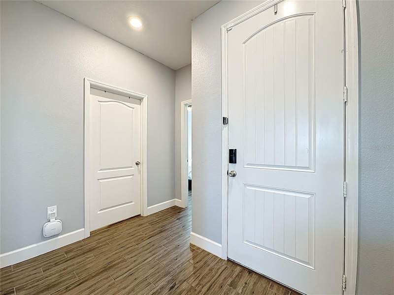 4 bedroom Single Family Residence at 1404 Geranium Drive, Gardens II At Lake Jackson, Mascotte — photo 5
