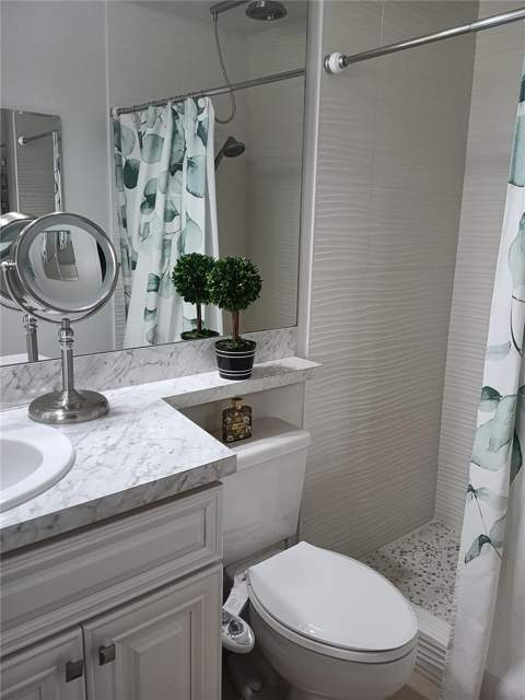 14364 Island Cove Drive, Orlando FL - photo 9 of 18