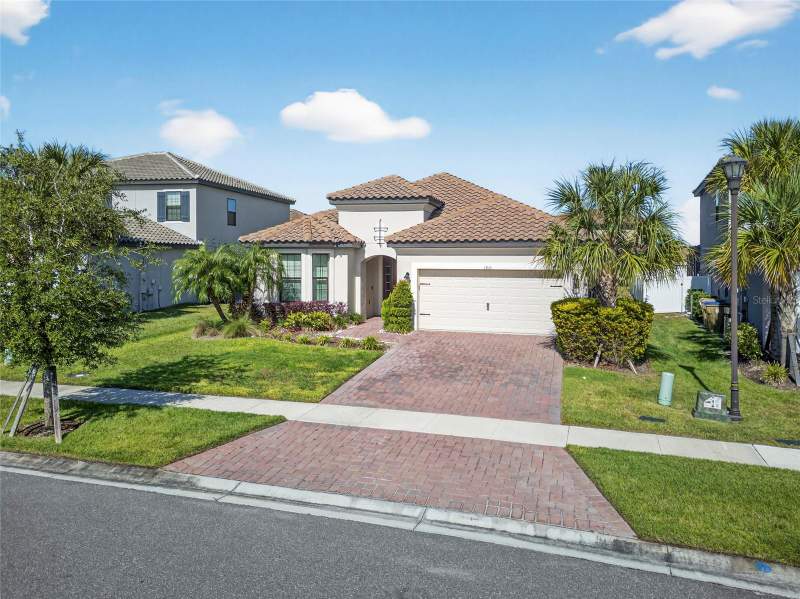 3 bedroom Single Family Residence at 1910 Goblet Cove Street, Bellalago, Kissimmee — photo 2