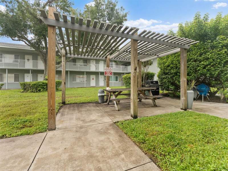 1 bedroom Condominium at 335 47th Avenue #244, Parklane Condo, St Petersburg — photo 4