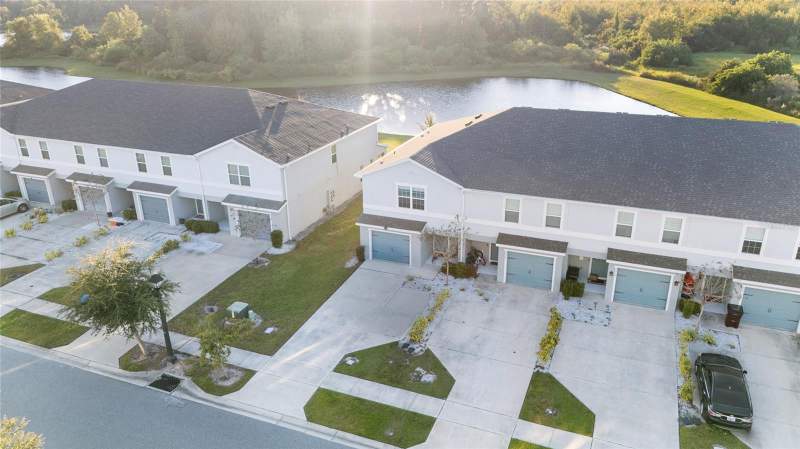 3 bedroom Townhouse at 2922 Fieldwood Circle, Gramercy Farms Ph 6, St Cloud — photo 3