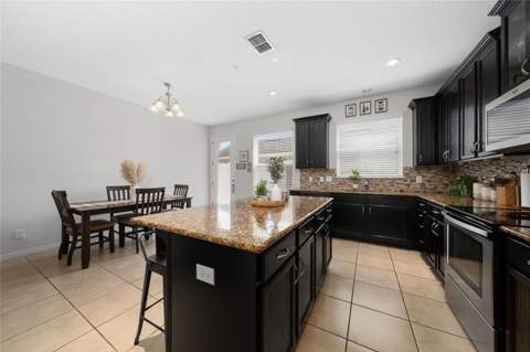 8515 Vedder Ln, Orlando FL - photo 14 of 34