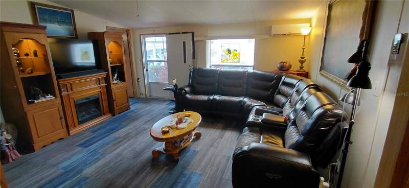 2 bedroom Manufactured Home at 221 HERON ROAD, RANCH MOBILE, CLEARWATER — photo 2