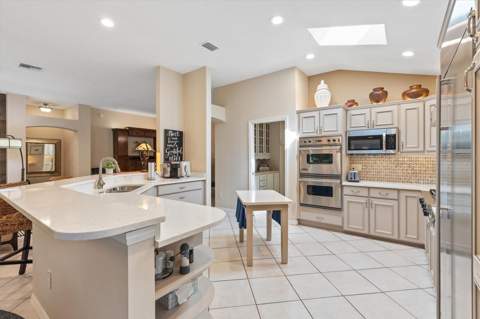 1302 La Estrellita Way, The Villages FL - photo 18 of 45