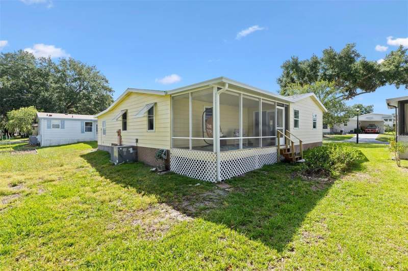 2 bedroom Manufactured Home at 1726 Hilton Head Boulevard, Lady Lake Orange Blossom Gardens Unit 09, Lady Lake — photo 3