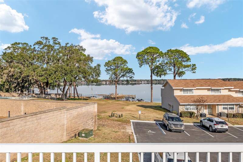 2 bedroom Condominium at 11001 SE Sunset Harbor Road #D18, Loch Harbour Group 01, Summerfield — photo 2