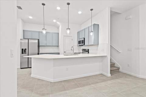 10525 Ebb Tide Lane, Orlando FL - photo 9 of 43