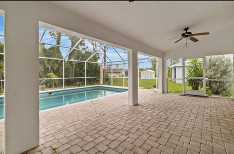 1040 Bay Harbor Drive, Englewood FL - photo 9 of 13