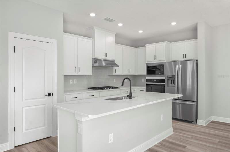 6 bedroom Single Family Residence at 7886 Somersworth Drive, Reunion Village Phase 4, Kissimmee — photo 2