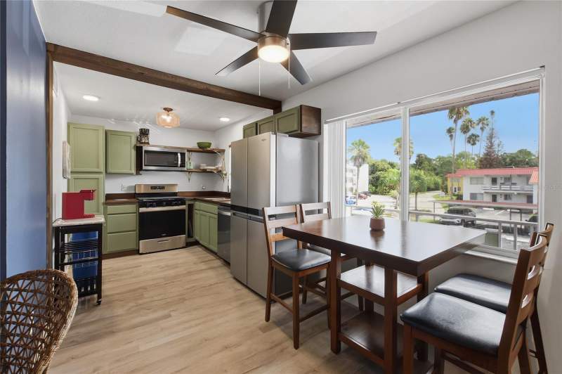 2 bedroom Condominium at 1100 Martinique Drive #203, Orchid Spgs Village #300, Winter Haven — photo 5