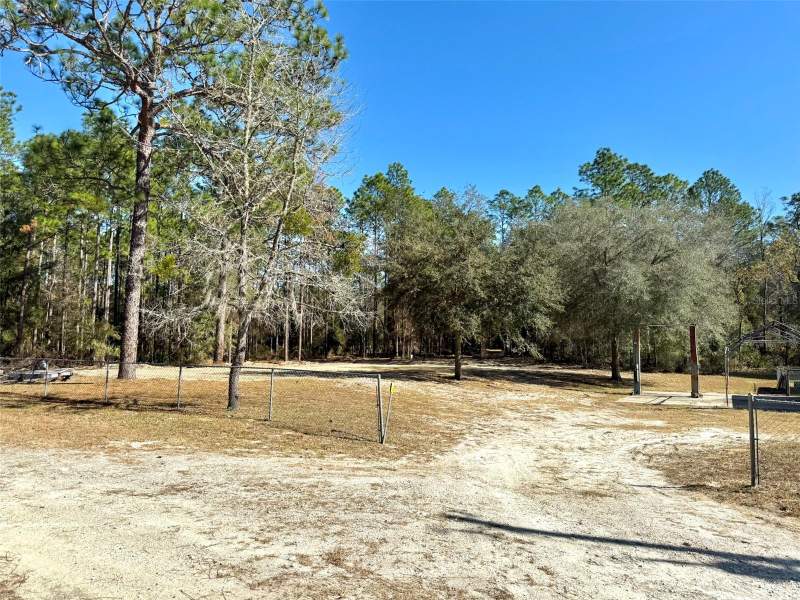 3 bedroom Single Family Residence at 1180 SW 158th Avenue, Rainbow Park Un 04, Ocala — photo 4