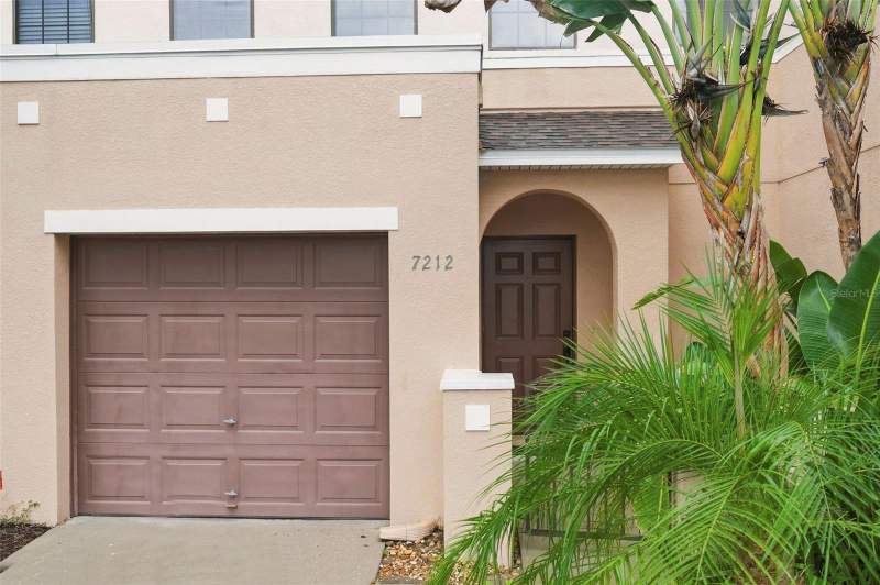 2 bedroom Townhouse at 7212 Sterling Point Court, Tuscany Bay, Gibsonton — photo 2