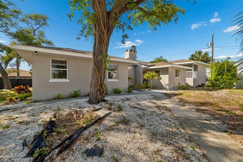 4 bedroom Single Family Residence at 125 HARBOR BLUFF DRIVE, HARBOR BLUFFS SEC 1, LARGO — photo 5