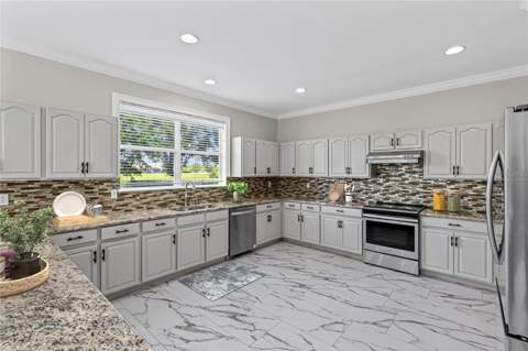 10408 Chorlton Circle, Orlando FL - photo 12 of 39