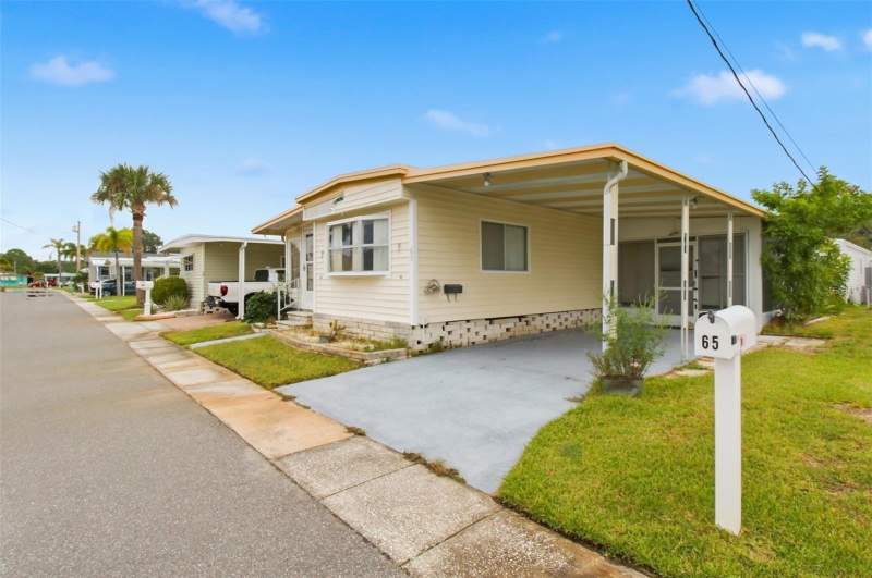 2 bedroom Mobile Home at 65 Schooner Drive #65, Palm Harbor, Palm Harbor — photo 2