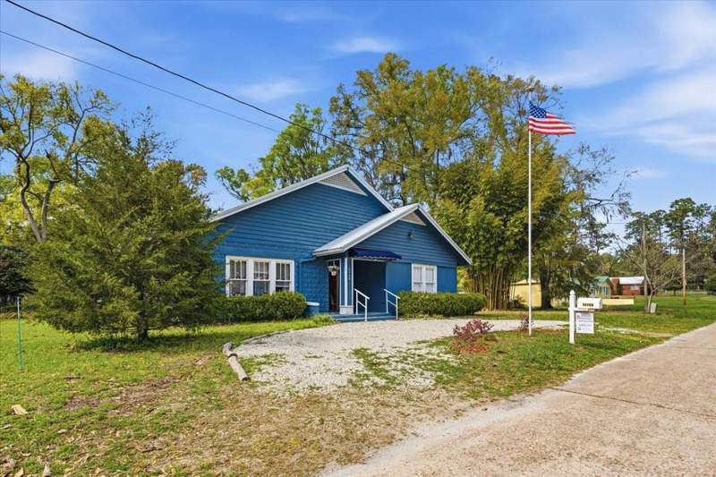 4 bedroom Single Family Residence at 18708 NW 242nd Street, G M Whetstone Estate Add To H S, High Springs — photo 3