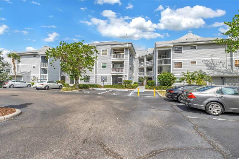 2 bedroom Condominium at 6924 Stones Throw Circle #8103, Stones Throw Condo, St Petersburg — photo 3