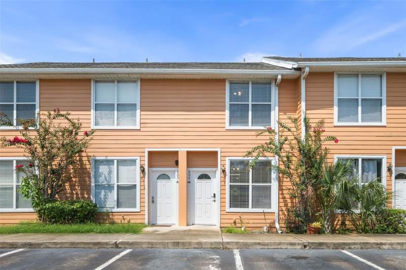 2 bedroom Condominium at 3970 SW 20th Avenue #904, Kensington Park, Gainesville — photo 2