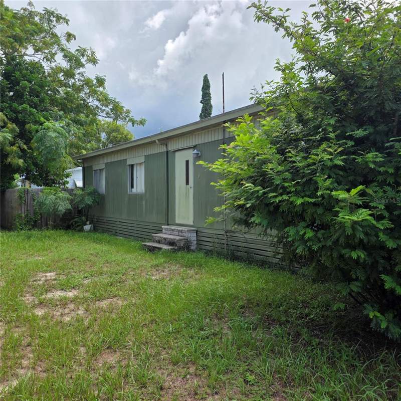 2 bedroom Mobile Home at 4122 Cardoon Drive, Virginia City, New Port Richey — photo 2