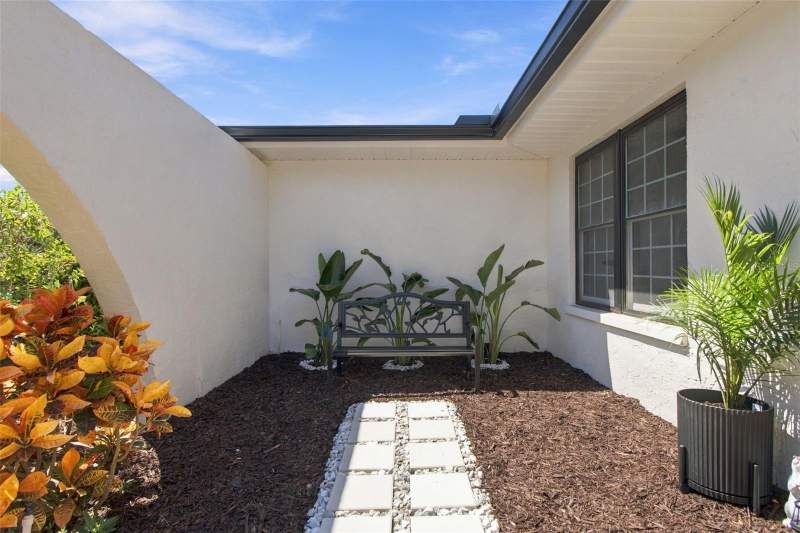 4 bedroom Single Family Residence at 2654 Augusta Drive, Clubhouse Estates Of Countryside, Clearwater — photo 4