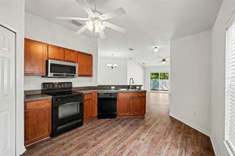 9096 Southern Charm Circle, Brooksville FL - photo 13 of 25