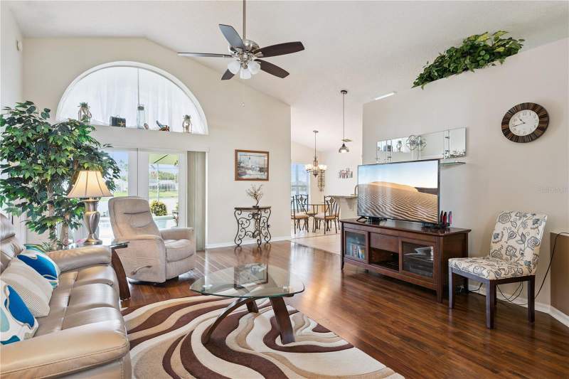 3 bedroom Single Family Residence at 3828 Brookmyra Drive, Hunters Creek Tr 305 Ph 01, Orlando — photo 4