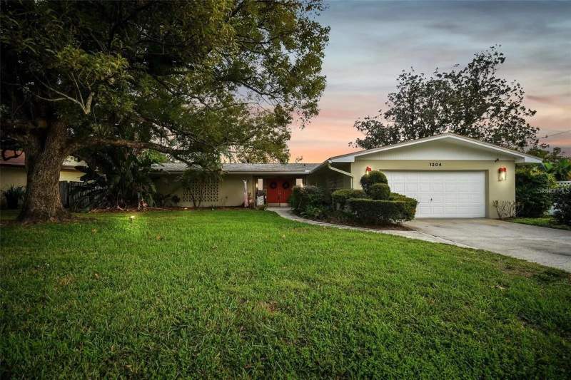 1204 ECKLES DRIVE home for sale in Tampas North Side Country Cl