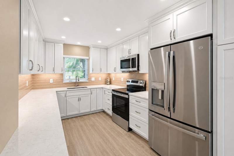 2 bedroom Condominium at 4857 Independence Drive, Mount Vernon Ph 3, Bradenton — photo 4